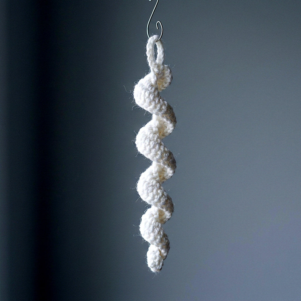 Icicle Spiral Ornament — the finished object this pattern is designed to produce